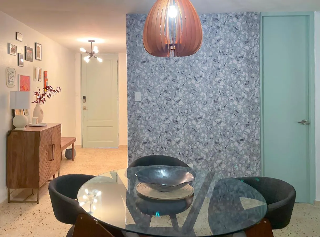 Villa Jungla Del Mar - Oceanfront City Apartment San Juan